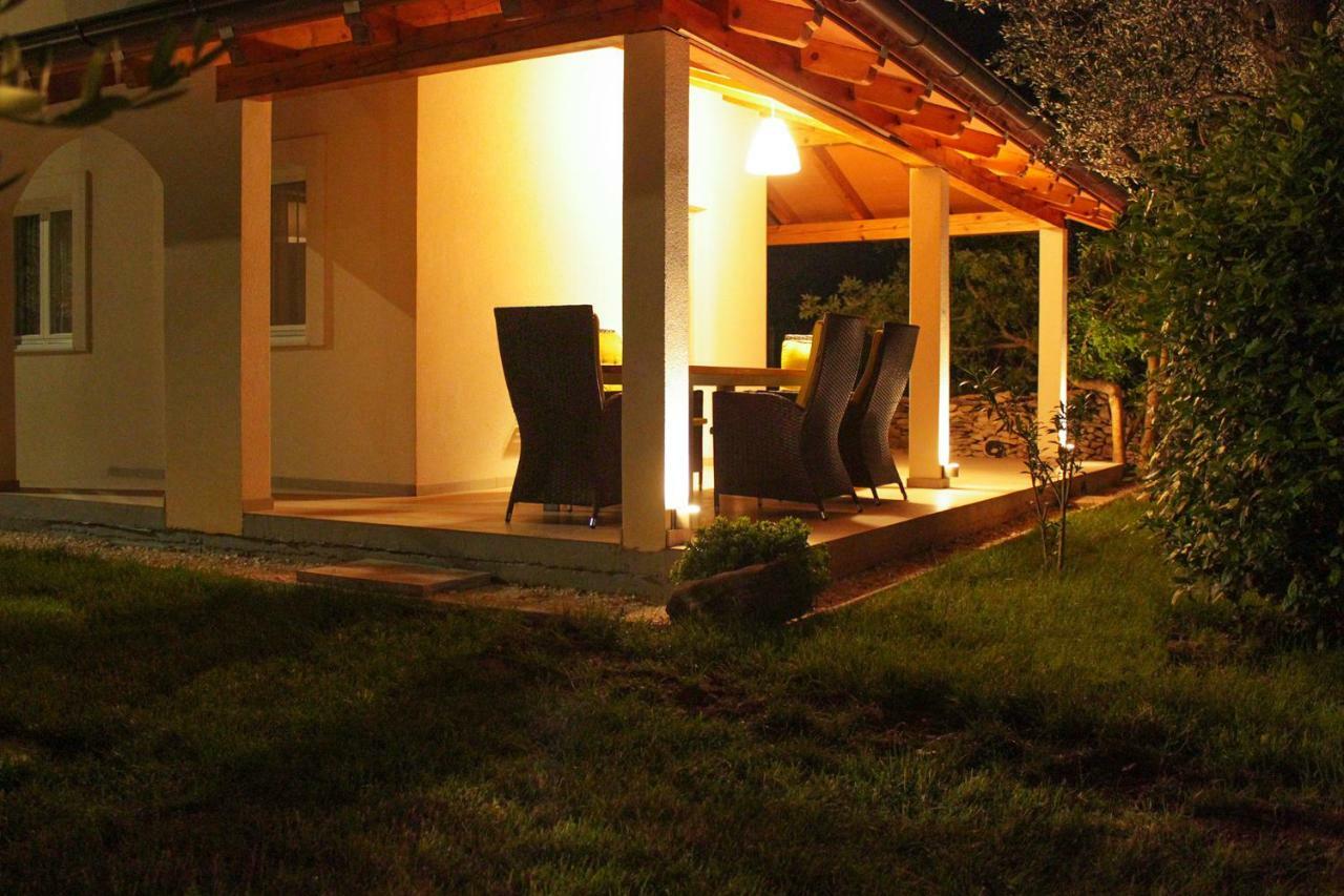 Holiday Home Liberta Krnica Esterno foto