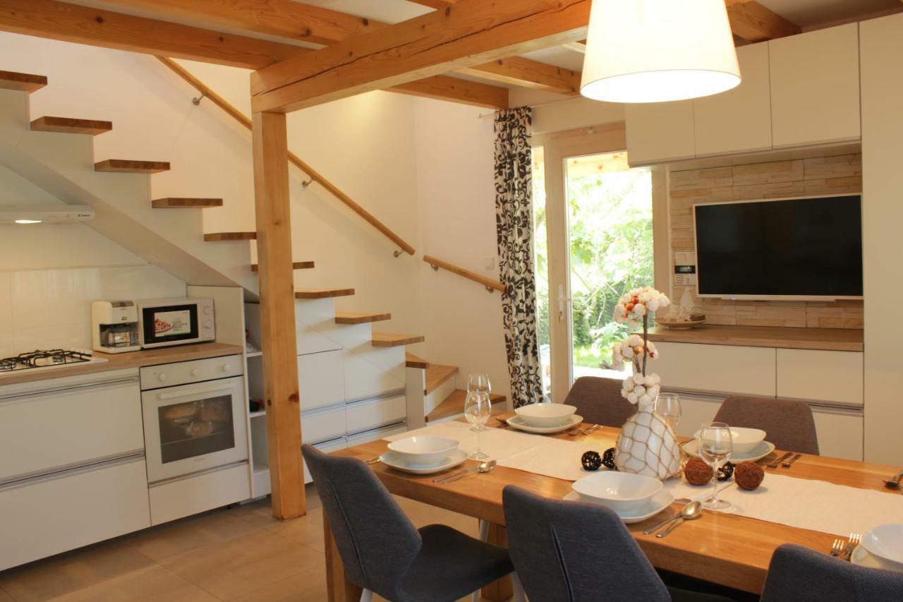 Holiday Home Liberta Krnica Esterno foto